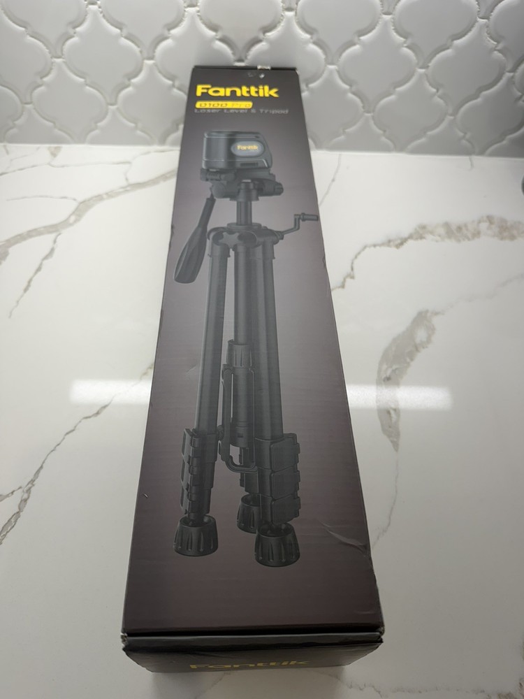 Fanttik D100 PRO Laser Level with Tripod New