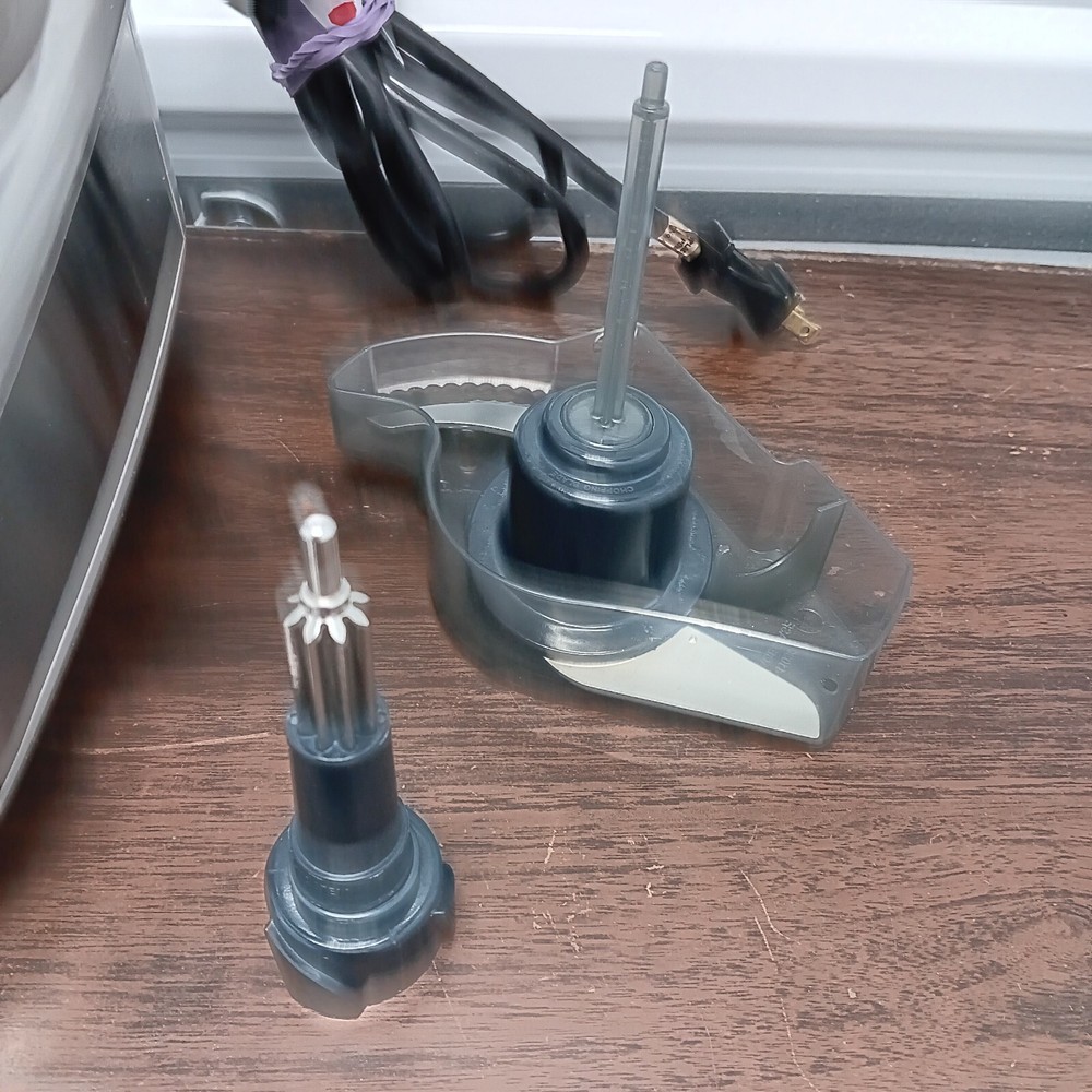 Cuisinart Food Processor. NICE!