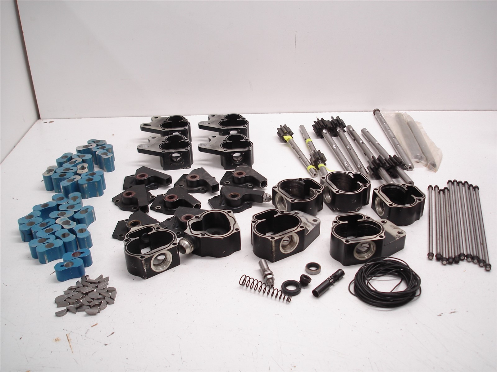 NASCAR BULK LOT AUTO VERDI ALUMINUM ROTOR TYPE DRY SUMP OIL PUMP ASSORTED PARTS