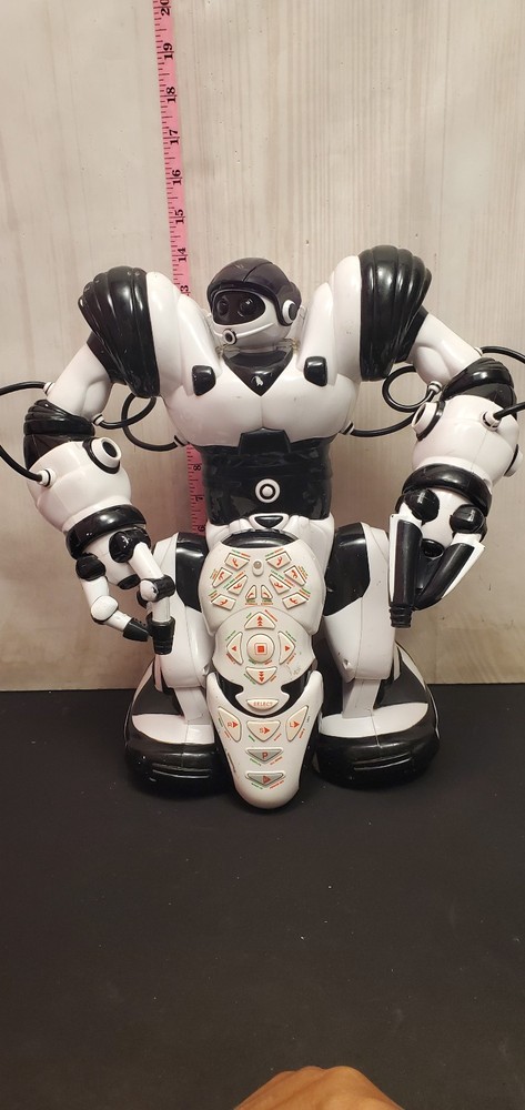 Wowwee Robosapien Remote Control robot READ