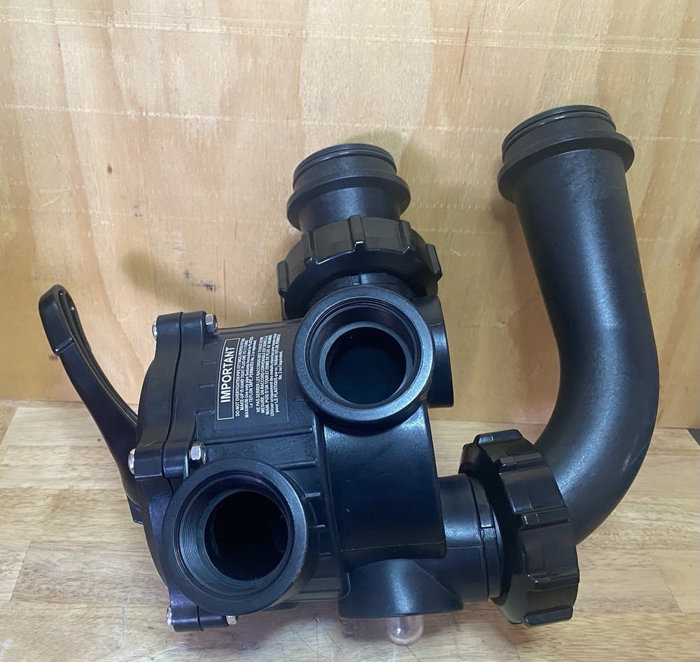Vari-Flo 1-1/2 Inch Multiport Valve “ Never Used “