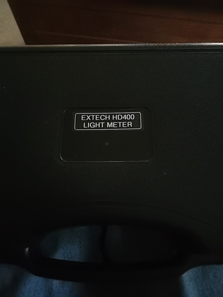 EXTECH HD400 HEAVY DUTY DATALOGGING LIGHT METER W/CASE AND SOFTWARE