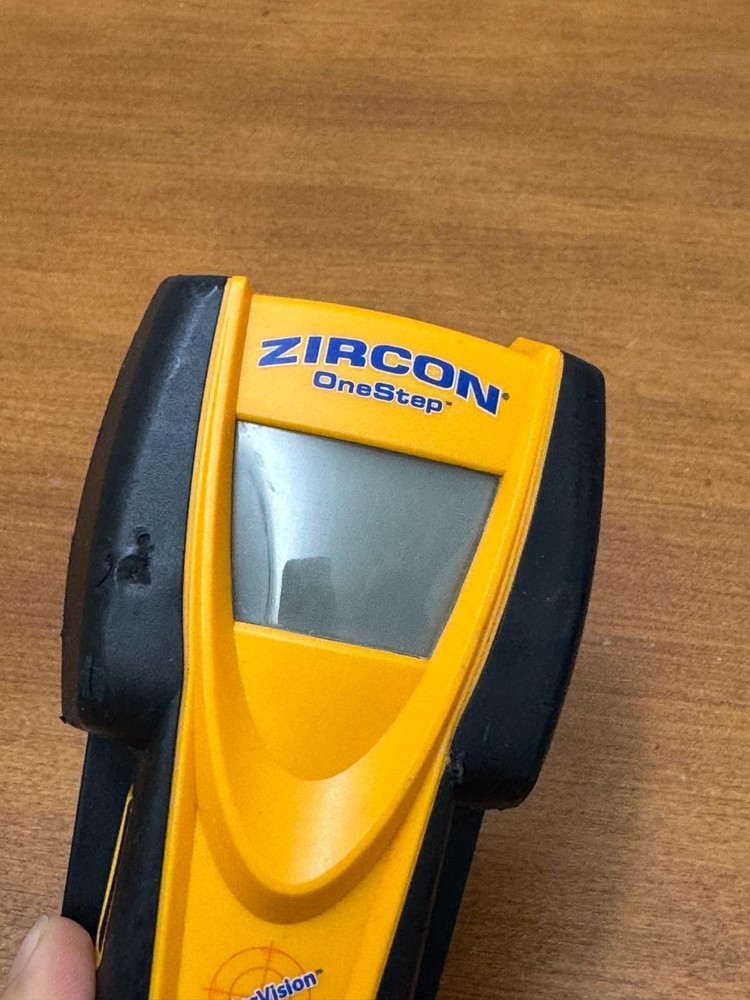 2X Stud Finder Zircon StudSensor i65 One Step Multifunction Center Vision, FAIR