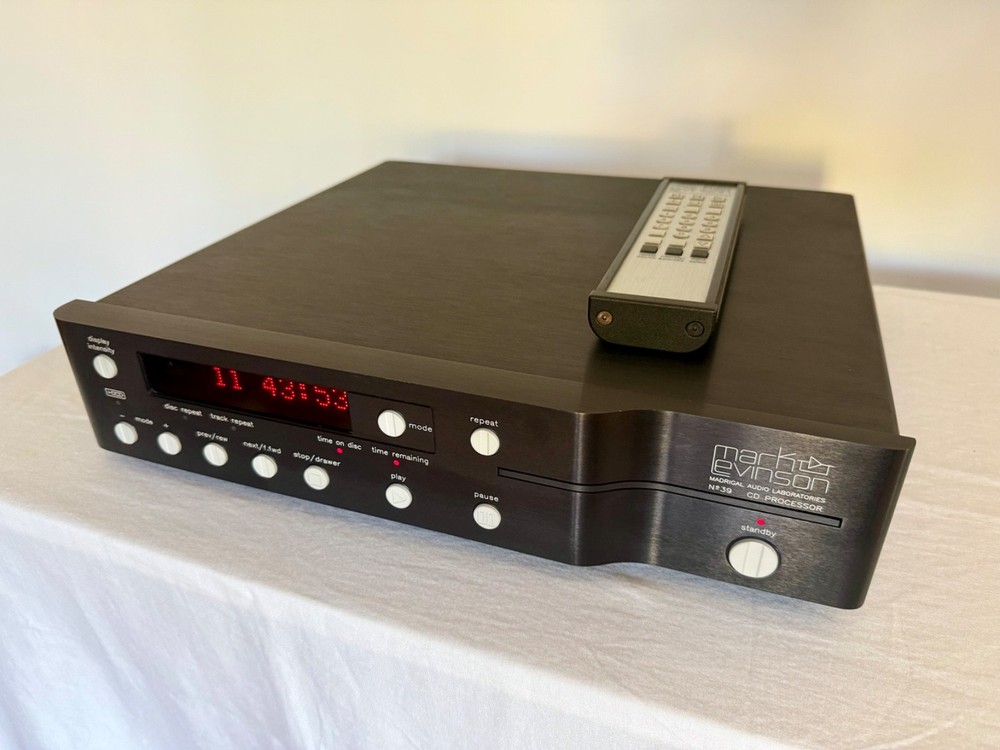 Mark Levinson 39 CD Player Processor w/ Remote - Excellent!