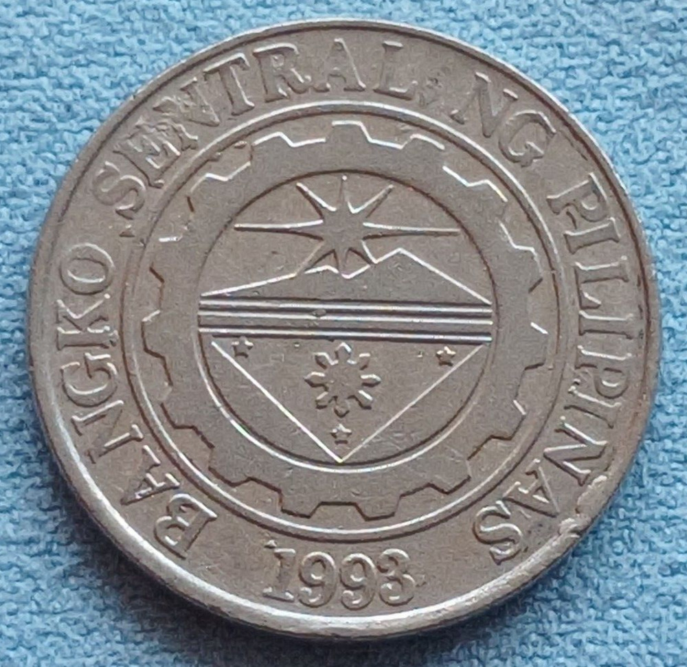 2004 Coin Philippines 1 piso. Монета Филиппины 1 писо