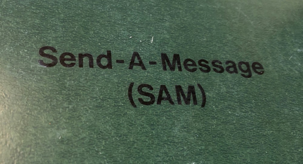 US Army Graphic Training Aid Send-A-Message Booklet 1983