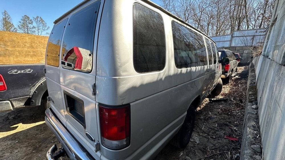 Used Fuse Box Engine fits: 1999 Ford E350 VAN Grade A