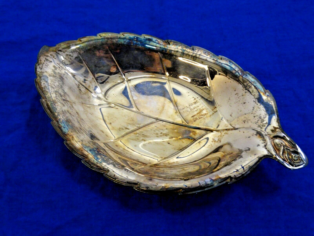 International Silver Company Leaf Shaped Bowl Dish Silver Plate 348