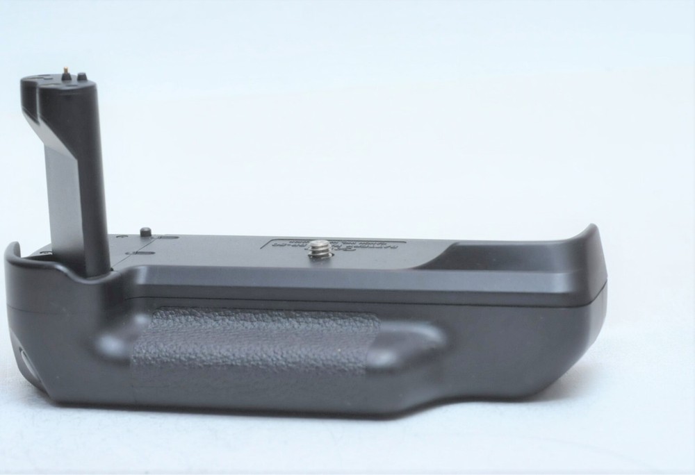 Canon BP-50 AA Battery Pack Grip for EOS Elan II / IIe, EOS 50 / 55