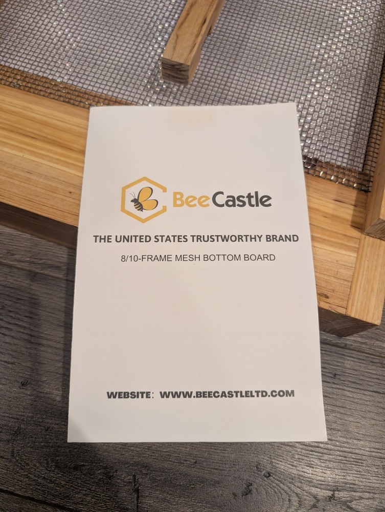 Bee Castle 8/10-FRAME MESH BOTTOM BOARD Beekeeping