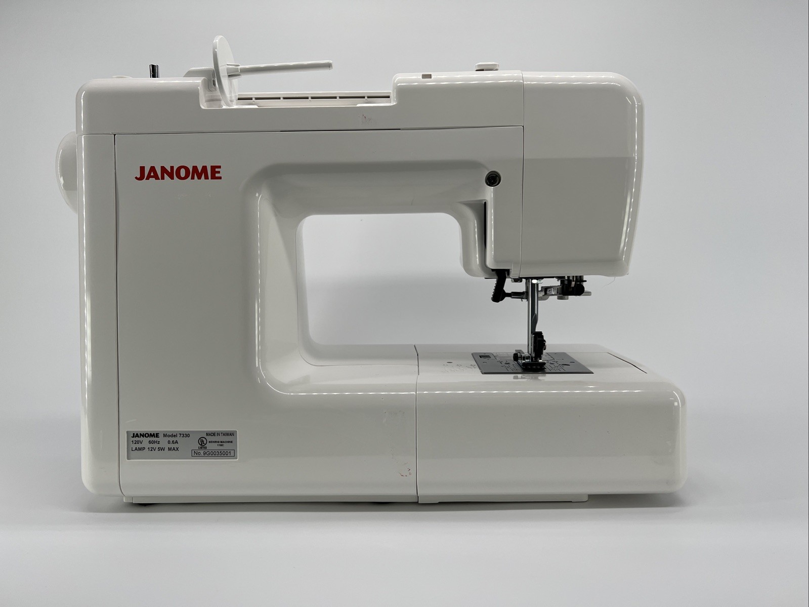 Janome Magnolia 7330 Sewing Machine with Power Cord - Excellent