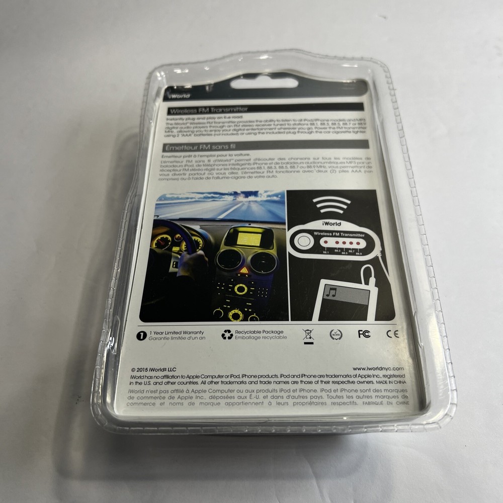 NEW iWorld Wireless FM Transmitter for iPod, iPhones, MP3 players Music Casting