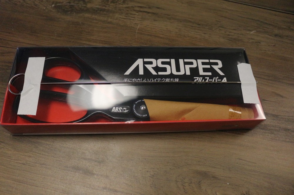 Professional Tayloring Shears No. 526-A