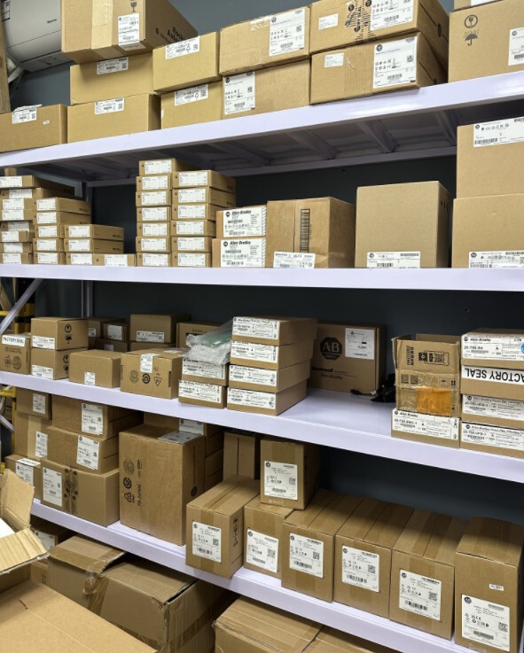 Factory Sealed NEW PLC 1769-IF4 SER B CompactLogix 4-Ch Input Module