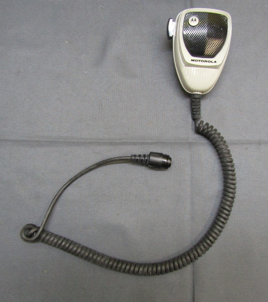 Motorola XTL2500 450-520 MHz UHF Remote Head Two Way Radio M21SSM9PW1AN