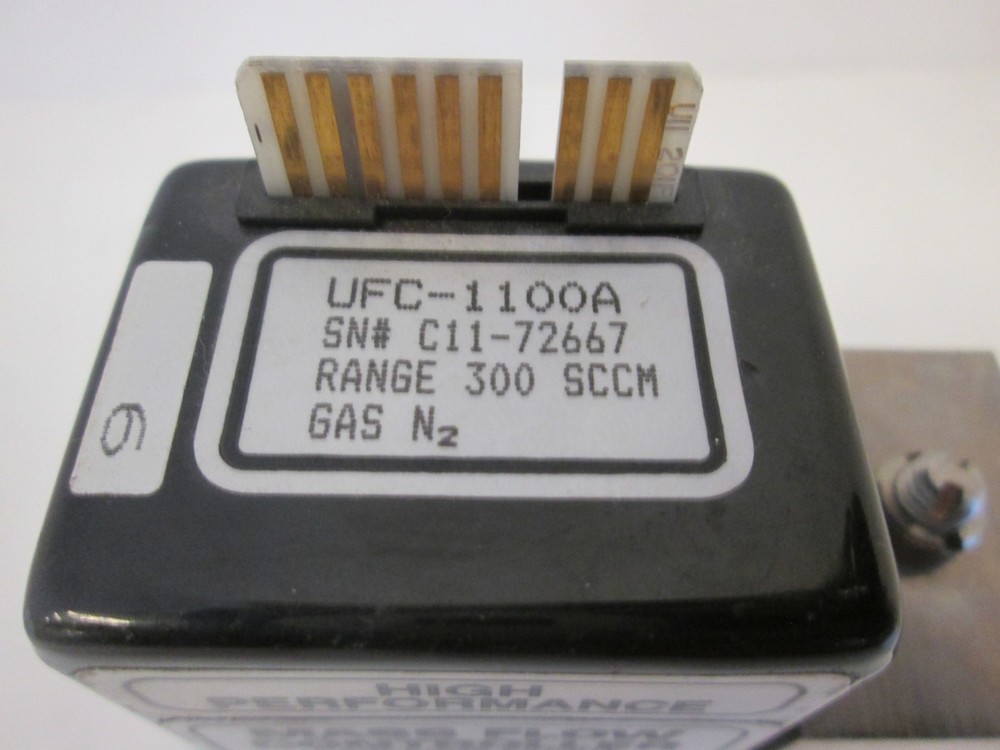 Unit Instruments, UFC-1100A, Mass Flow Controller, 300 SCCM, N2, Used