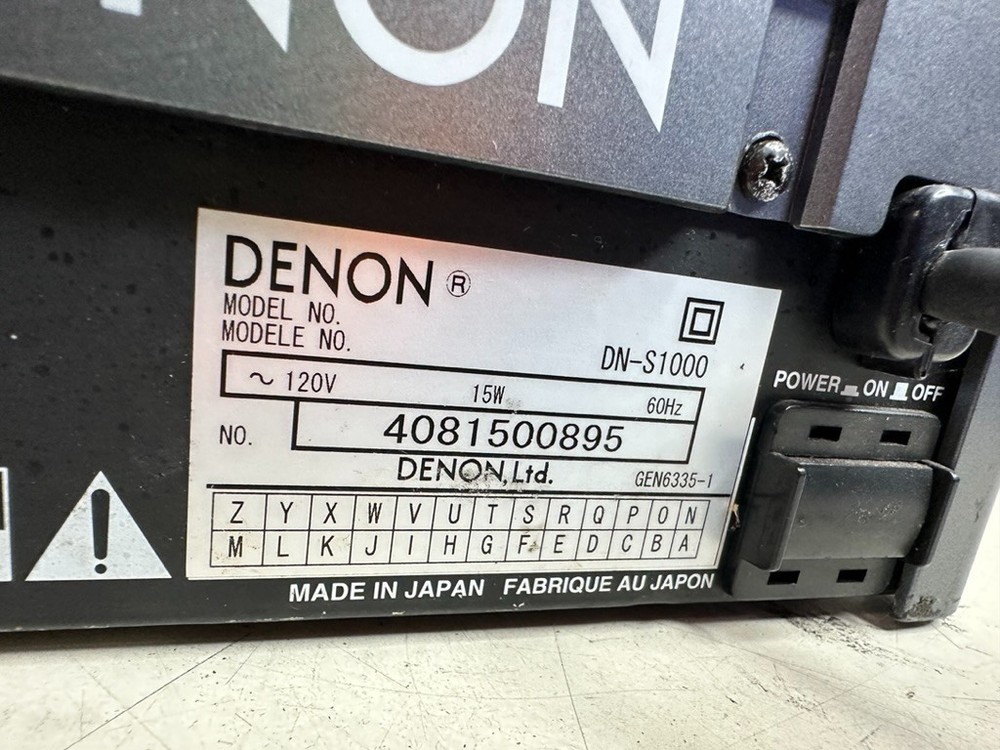 Denon DN-S1000 tabletop DJ CD/MP3 player
