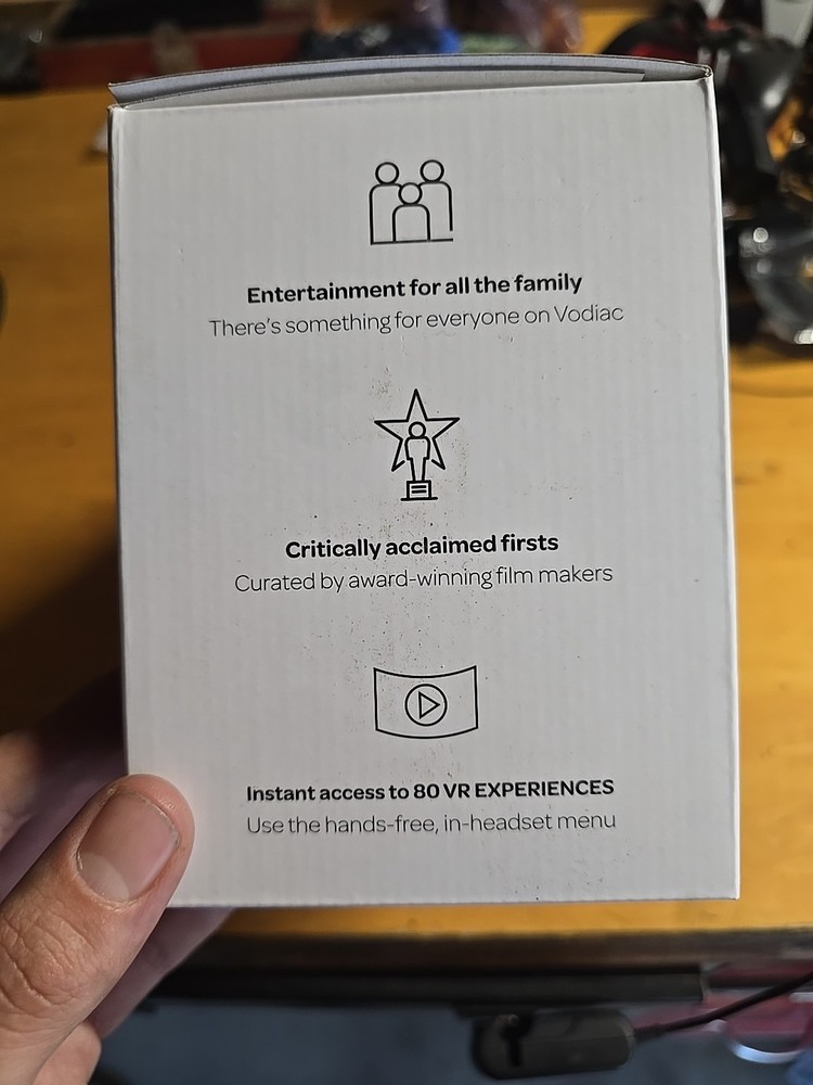Vodiac VR Headset for Smart Phone with 80 Experiences