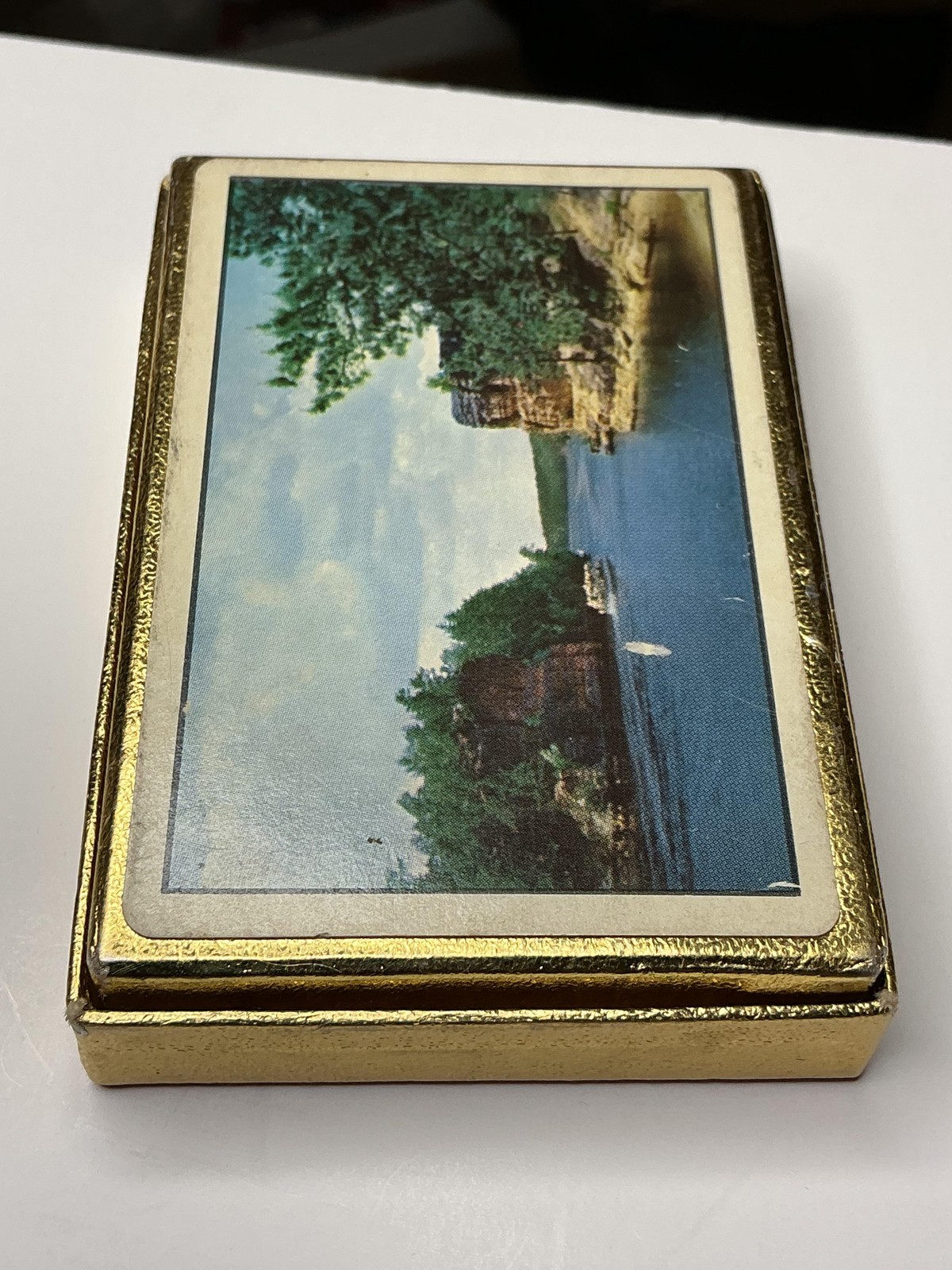 Vintage Beautiful Wisconsin Scenic Souvenir Playing Cards Deck Gold Box