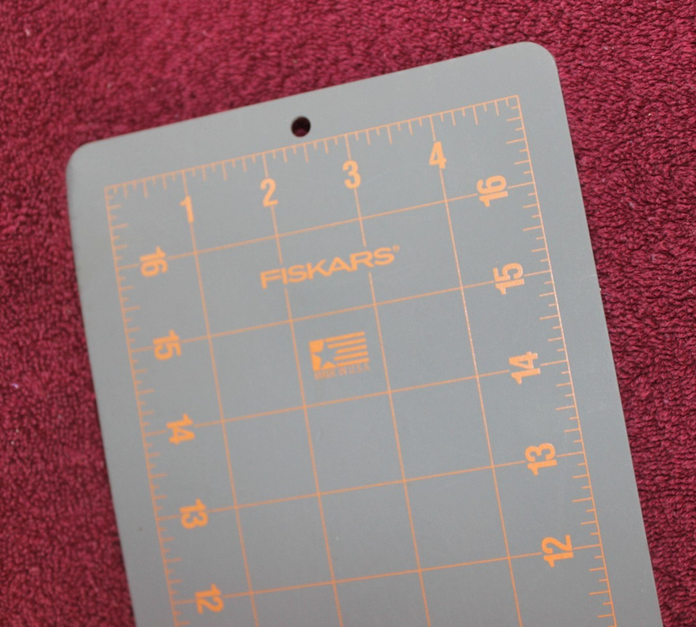 Fiskars Gray Cutting Mat 17x5