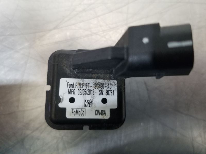 18 2018 FORD FOCUS REAR VIEW CAMERA PROJECTOR