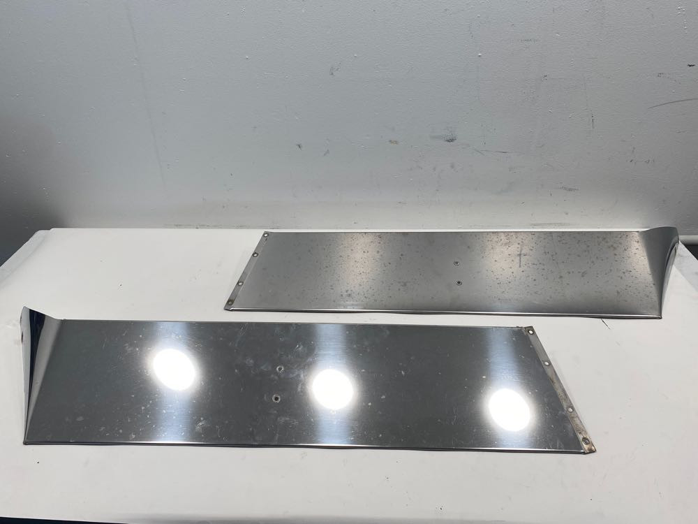 2008 Peterbilt 335 Visor (654-10573)
