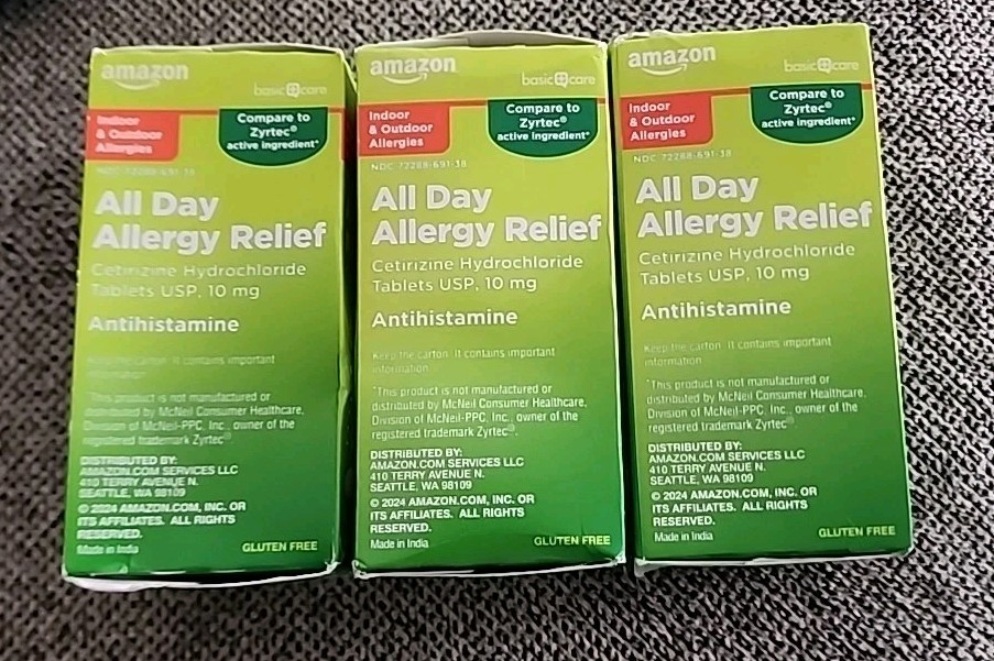 3 Amazon Basic Care 24Hour Allergy Relief Tablets 3 Pack 900 Tablets Total