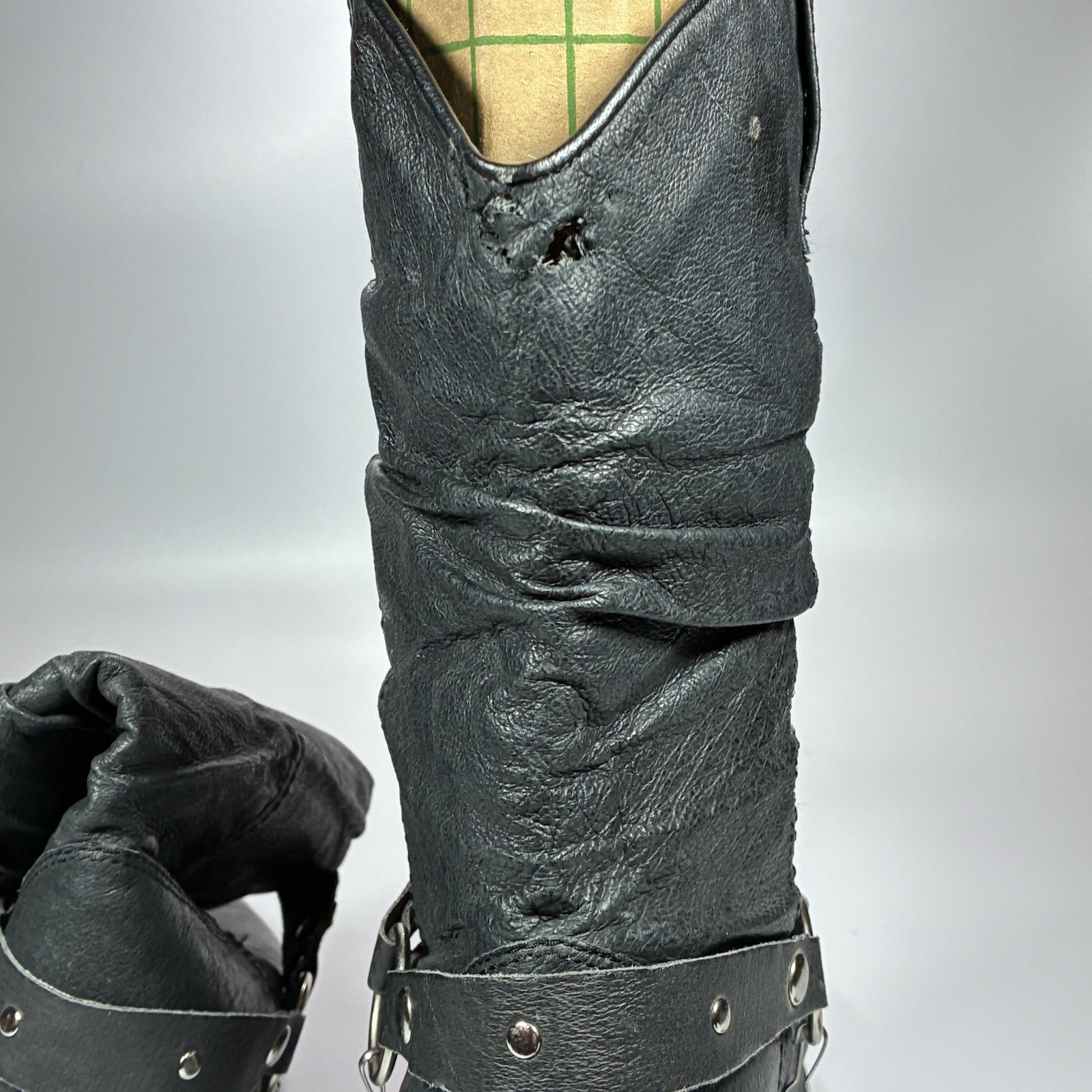 Dingo Wmn 8.5 Olivia DI 522 Pigskin Leather Boot Silver Tone Concho Strap Black