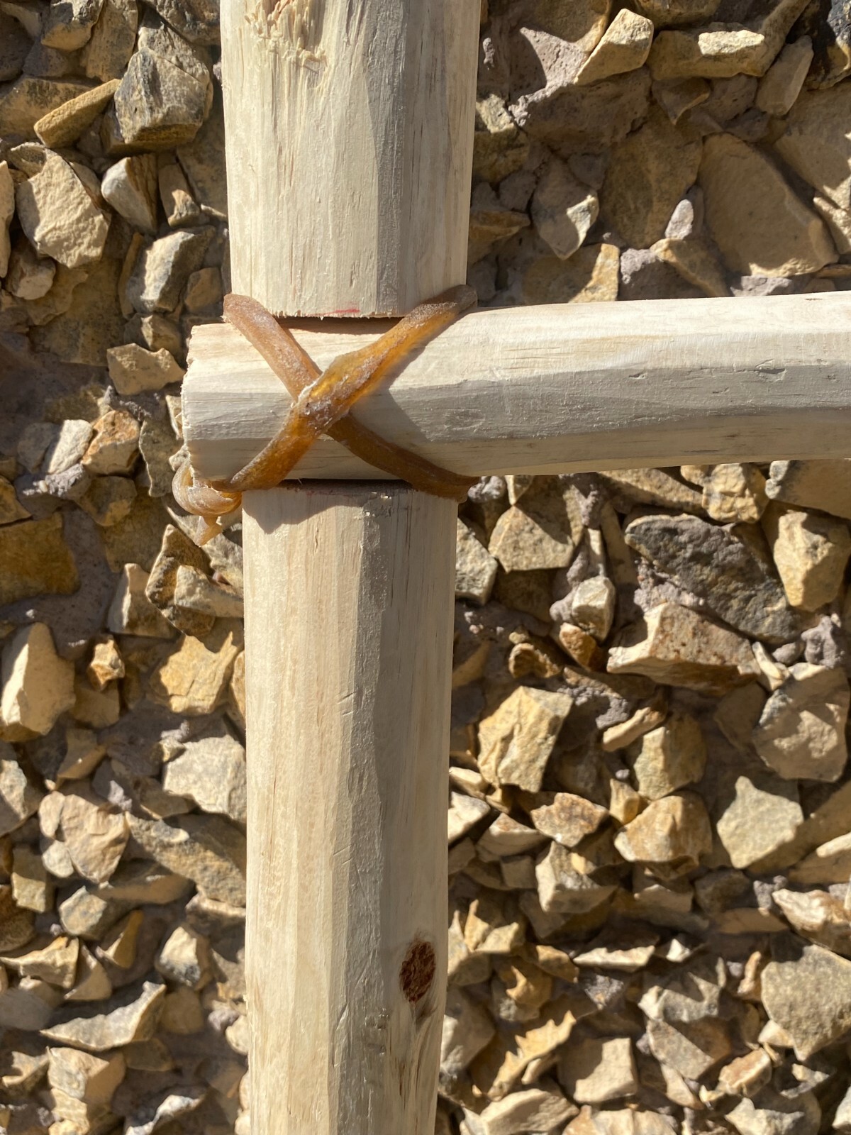 KIVA LADDER, TARAHUMARA 4 FEET TALL,RUSTIC DECOR, BLANKET LADDER ,MADE IN MEXICO