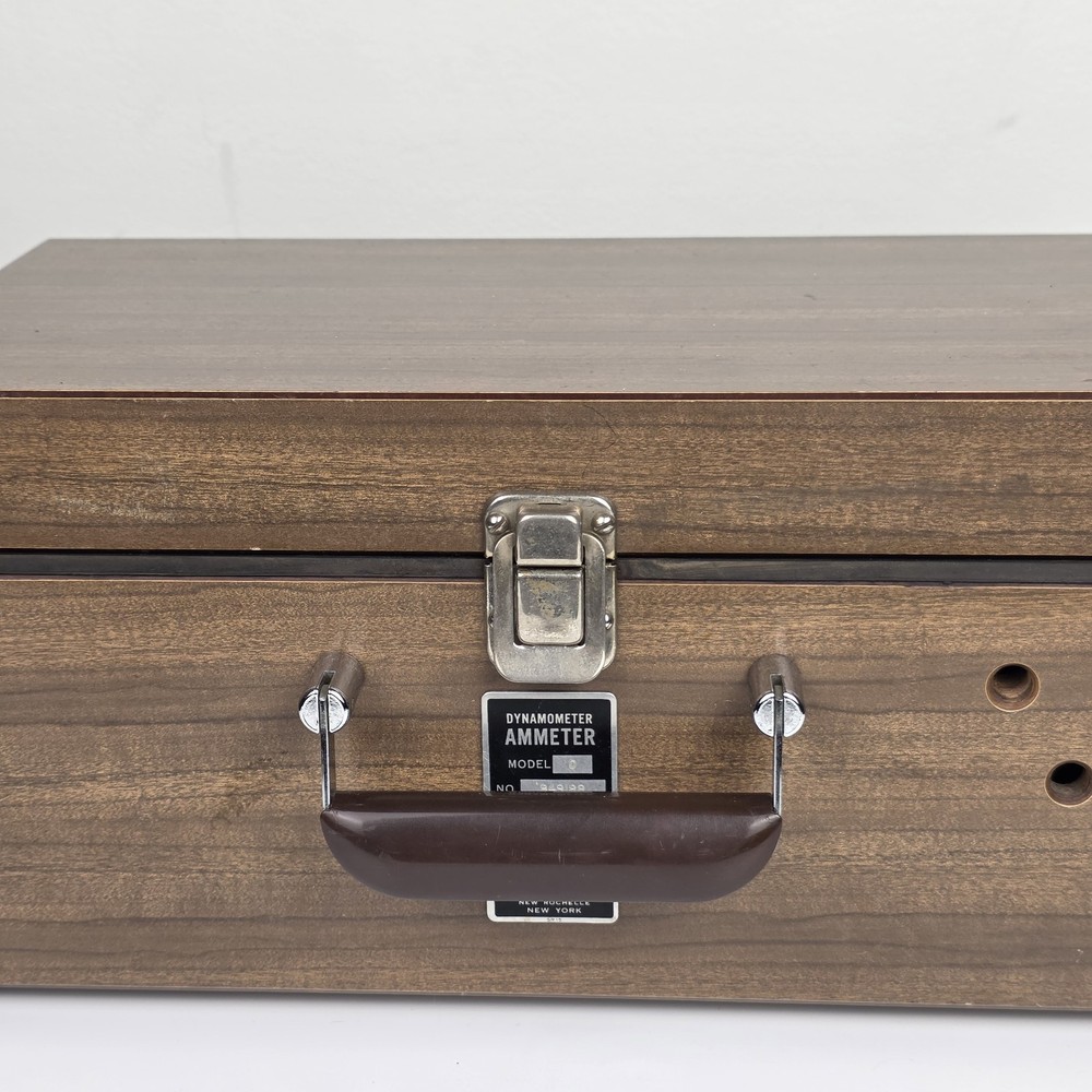 Sensitive Research Dynamometer Ammeter Model D, Collectors Peace