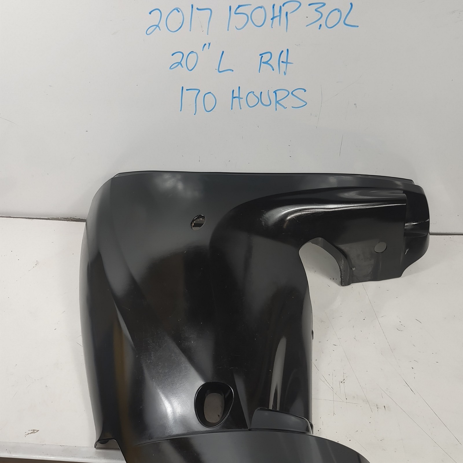 Mercury Fourstroke 150 HP Starboard Side Chap Lower Bottom Cowling 8M0057756