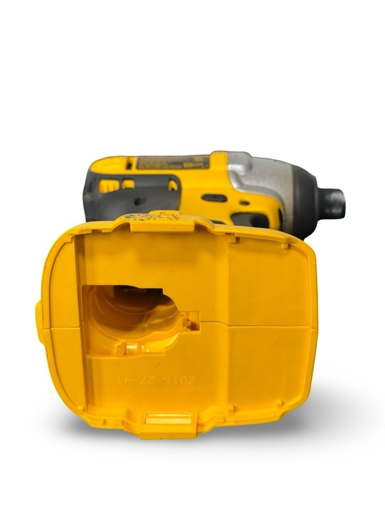 DeWalt DC825 18V 1/4" Impact Driver Tool Only Used