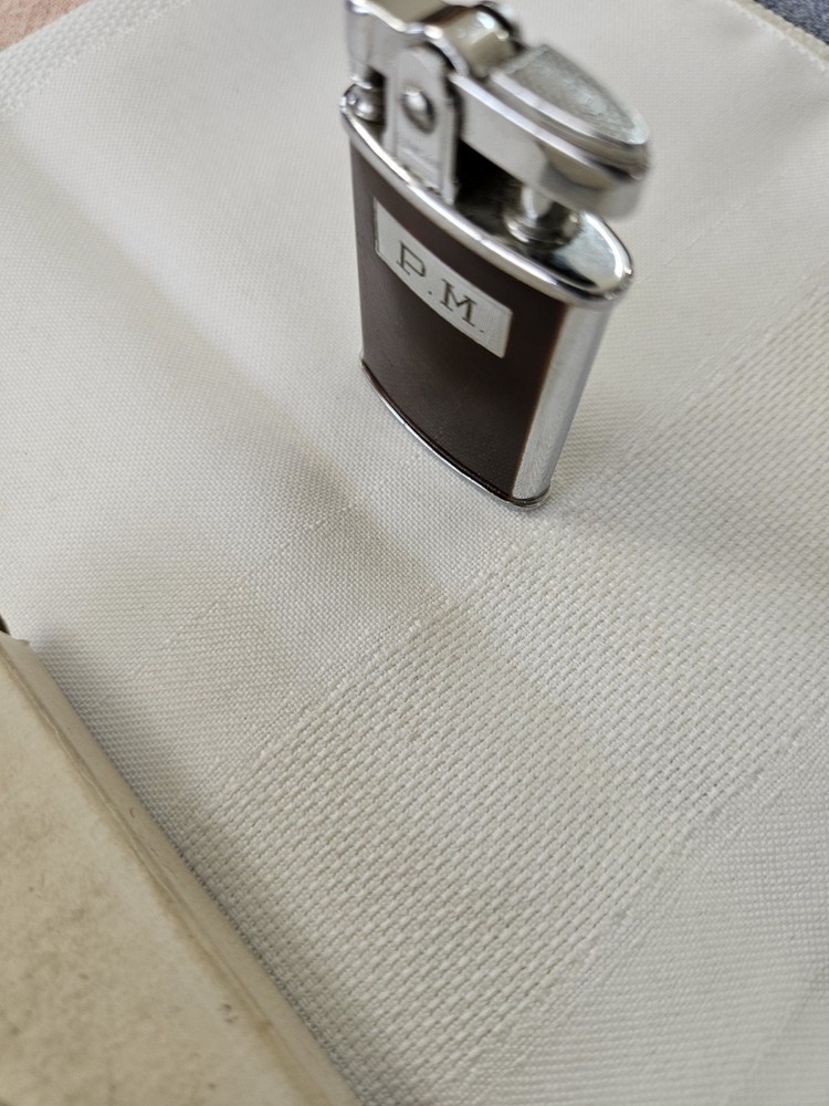 Vintage Ronson Gem Lighter