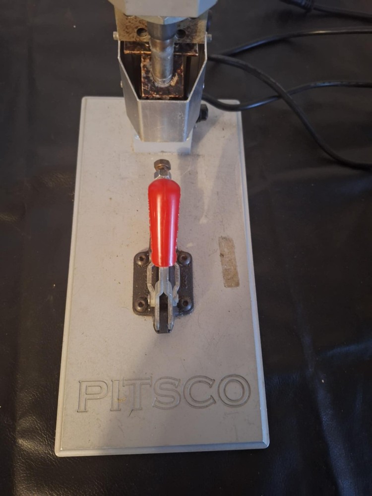Pitsco Benchtop Manual Plastic Injection Molding Machine – Tested Working