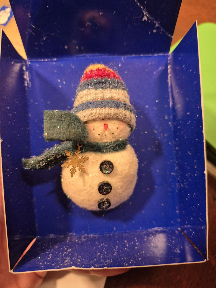 Sparkle Snowman pin