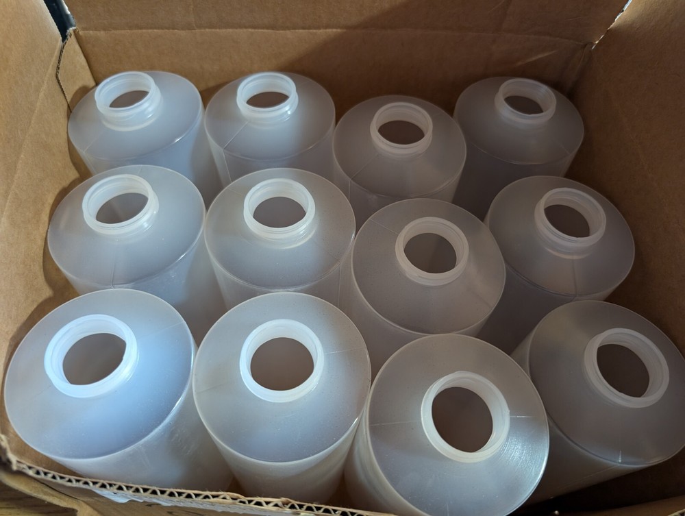 TableCraft 32 Oz. Squeeze Bottle - Dozen