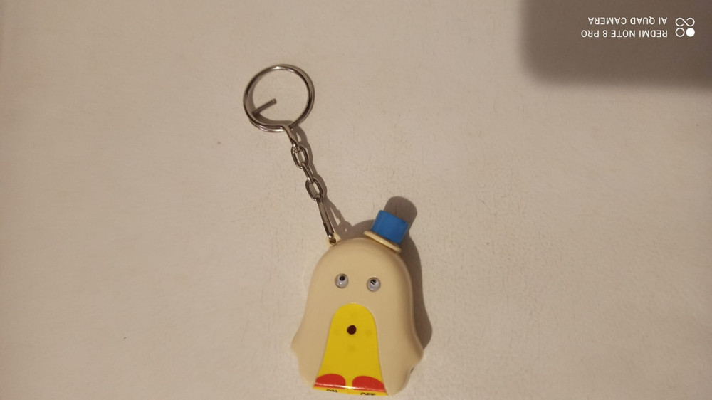 FUNNY GHOST KEYCHAIN PHOTO HOLDER