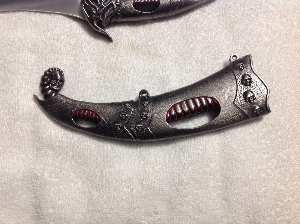 BEAUTIFUL FANTASY SKULL DAGGER 15" LONG
