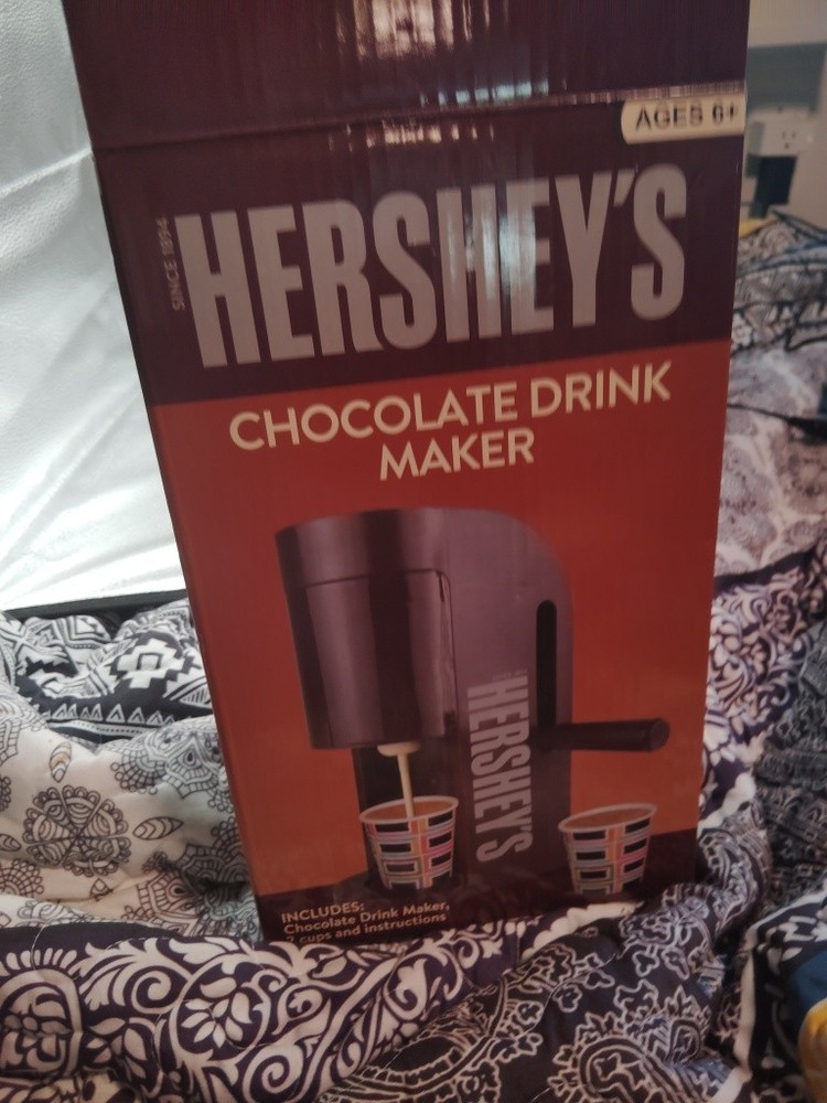 Hershey's Chocolate Drink Maker Hot/Cold Drinks Includes Cups FB39508 NEW