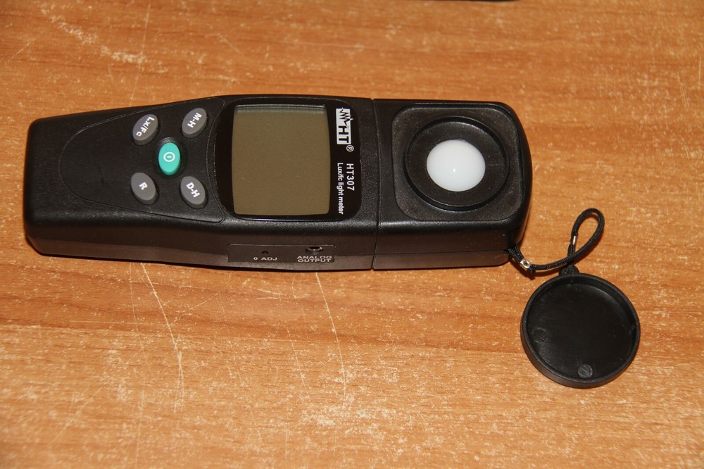 HT 307 Portable Digital Luxometer