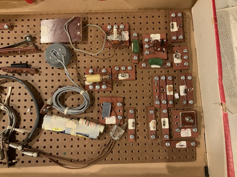 Vintage Superex Electronics Laboratory 35 Exciting Electronic Projects! RARE SEE