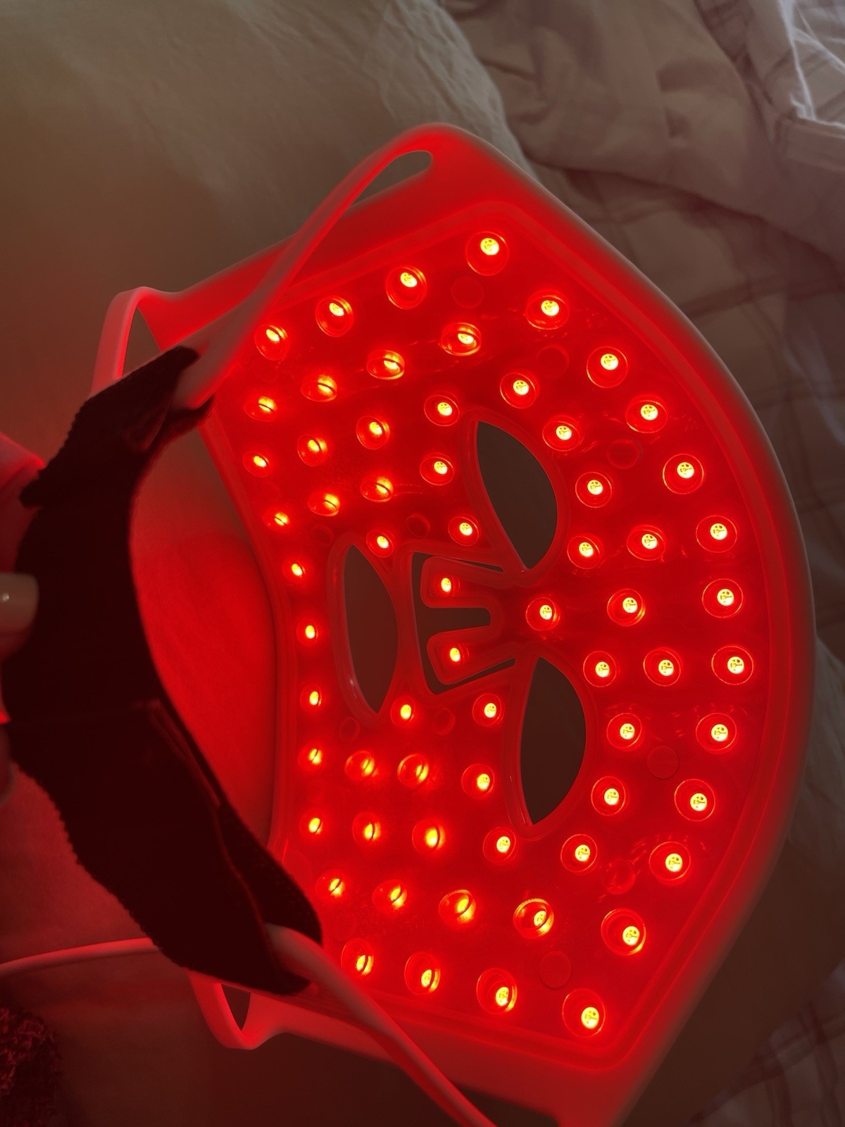 CurrentBody Skin LED Light Therapy Mask Pre-owned great working condition