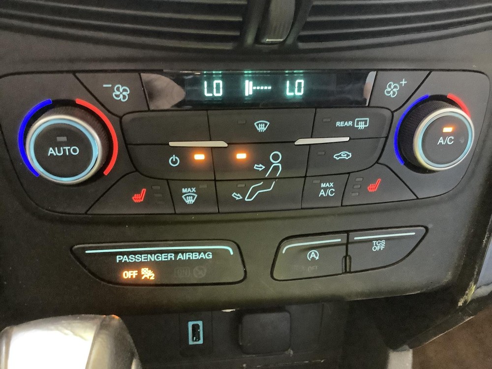 Used A/C Selector Switch fits: 2019 Ford Escape front automatic temperature cont