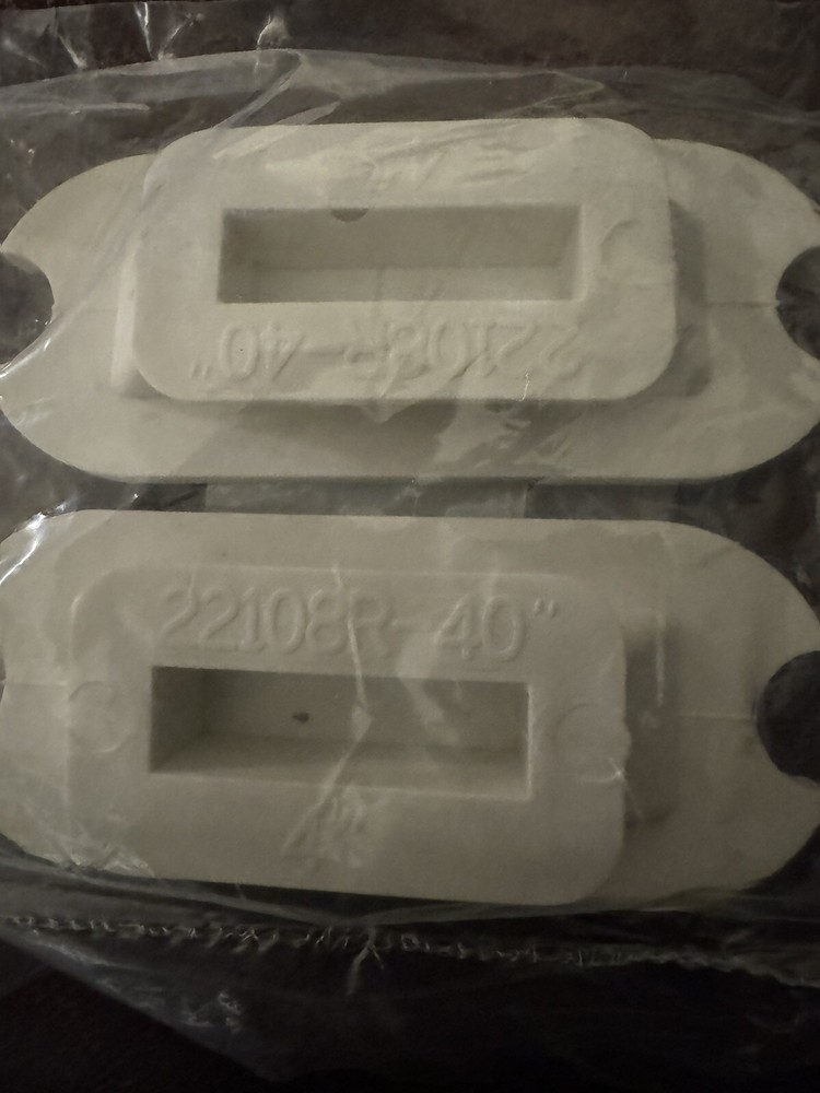 FILLIS Stirrup Irons Replacement Pads - 4” White