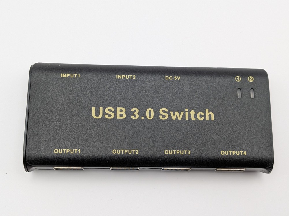 USB 3.0 Switch Selector 4 Port 5Gbps Black KVM