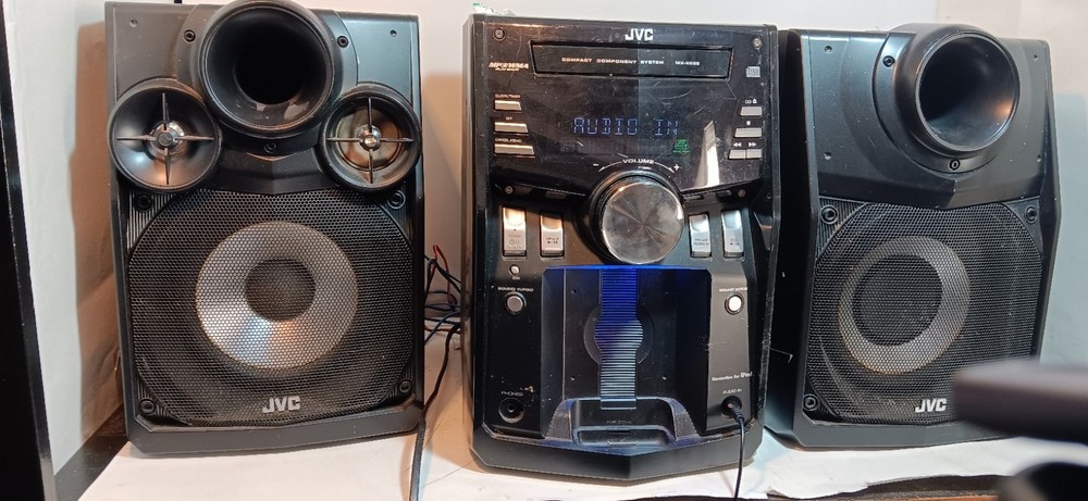 JVC MX-KC68 CD iDock 400W Stereo System