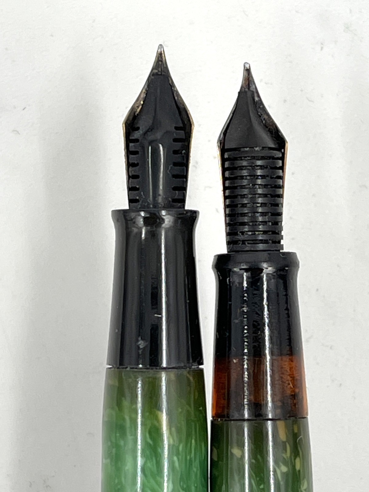 Antique circa 1929 Sheaffer Fountain Pen Desk Set Bronze German Shepherd Dogs