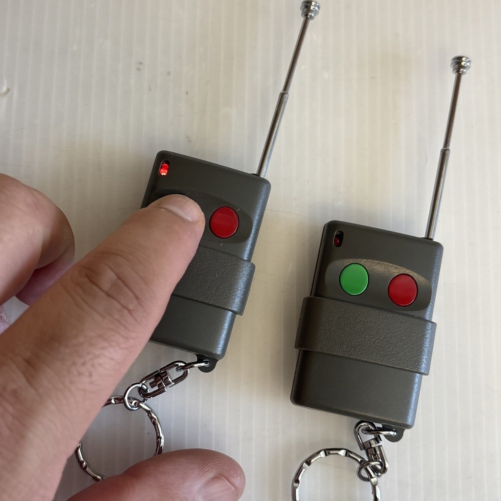 Lot Of 2 FCC ID: IP6300T Transmitter ( Hawker Beechcraft) Remotes