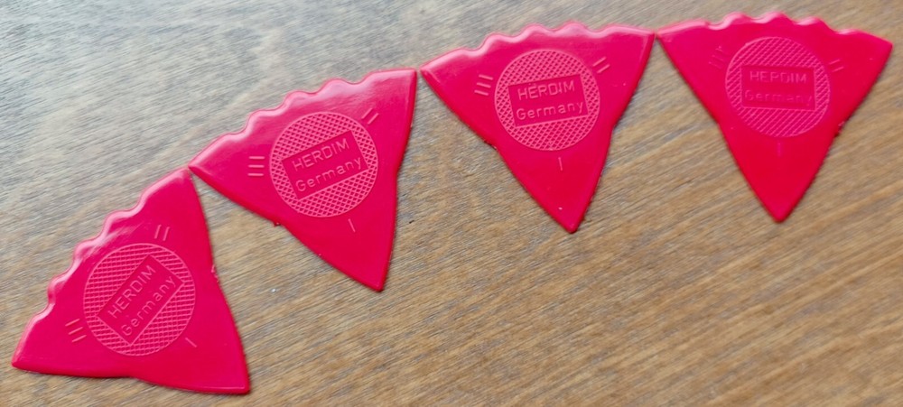 Herdim Triple Sided Guitar Pick (Nylon ) - 4 picks