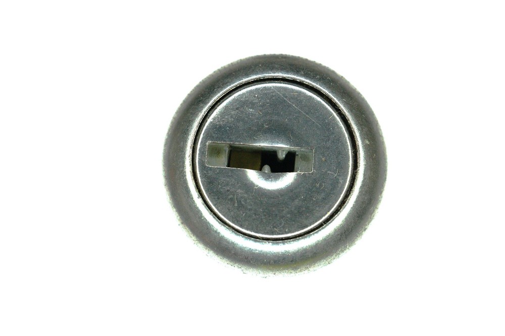 C&K 3 Position Switchlock Y Series w 2 Keys. 3 Position Electrical Key Switch